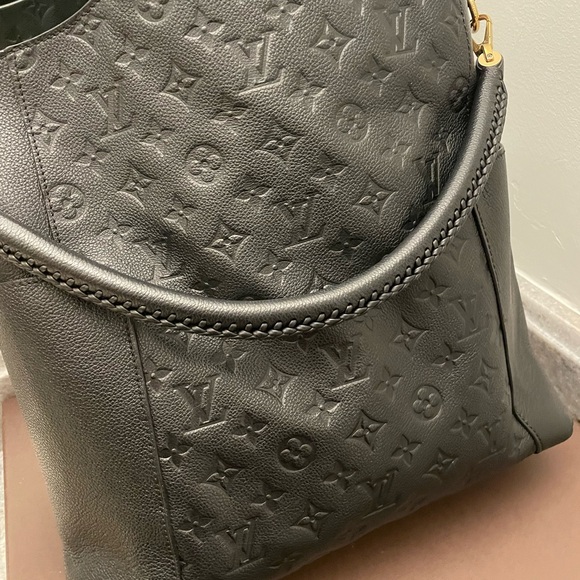 Louis Vuitton Black Monogram bagatelle hobo bag - Picture 2 of 15